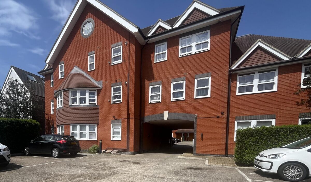 717 London Road, Cheam, Sutton