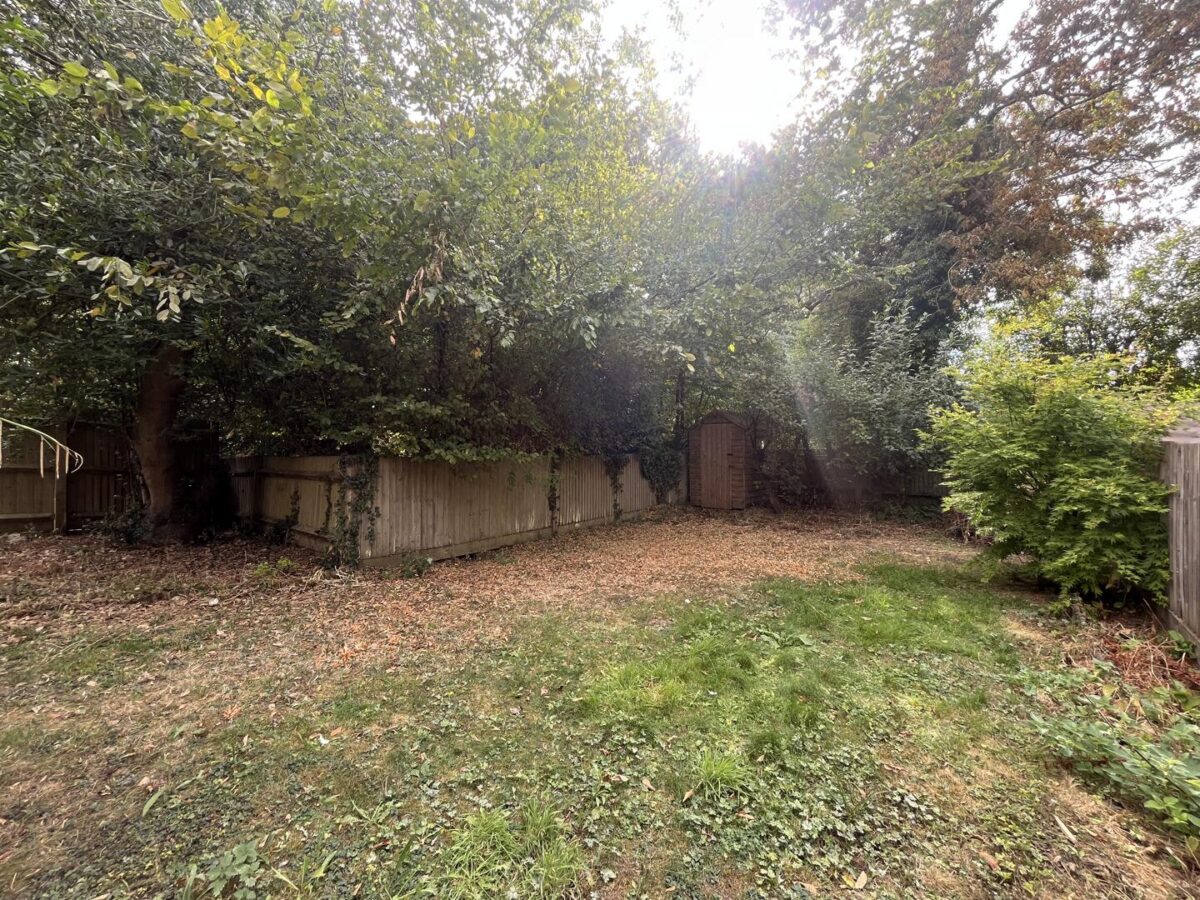 Rectory Lane, Ifield Green