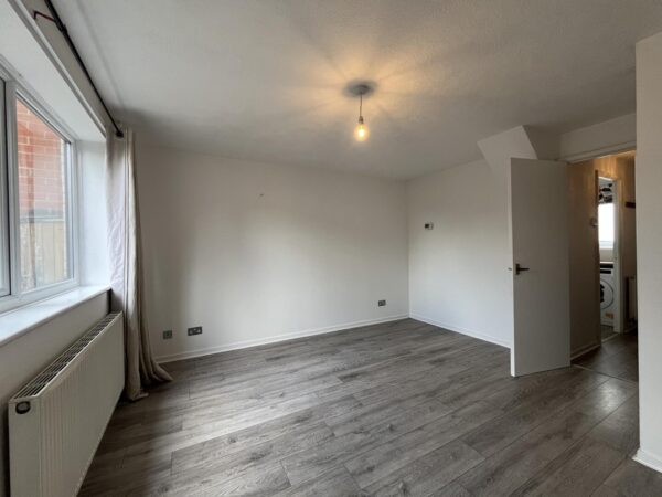 Lintons Lane, Epsom
